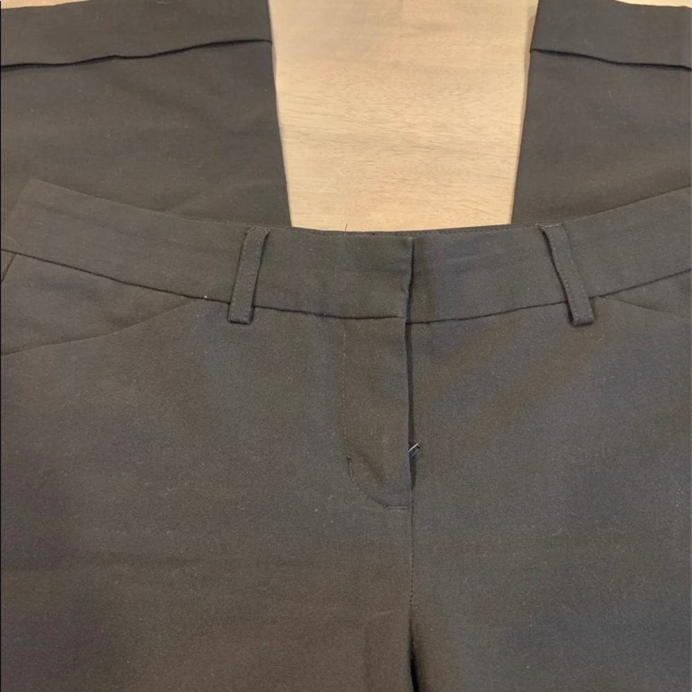 Express Capris size 2 - Picture 4 of 4
